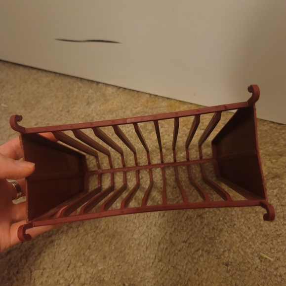Small Pet Hay Feeder - Picture 3 of 4